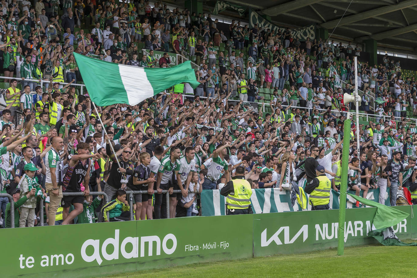 Fotos: Último partido del Racing de la temporada en los Campos de Sport