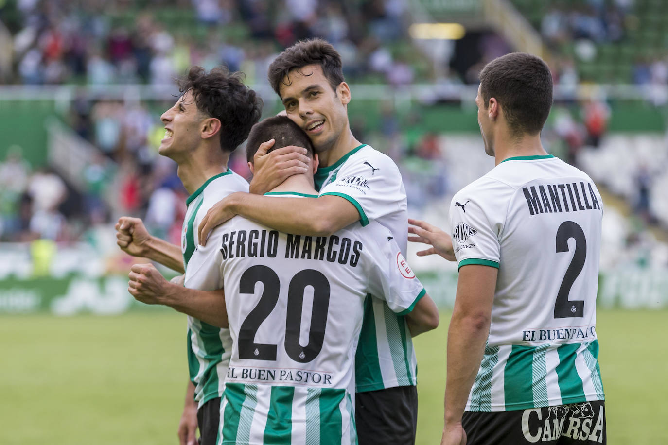 Fotos: Último partido del Racing de la temporada en los Campos de Sport