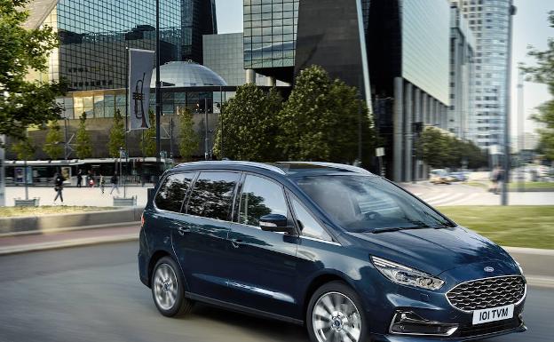 Ford Galaxy híbrido: una especie a conservar