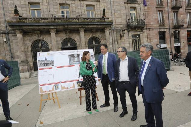 Al inicio de las obras han acudido el presidente regional y el consejero Gochicoa.