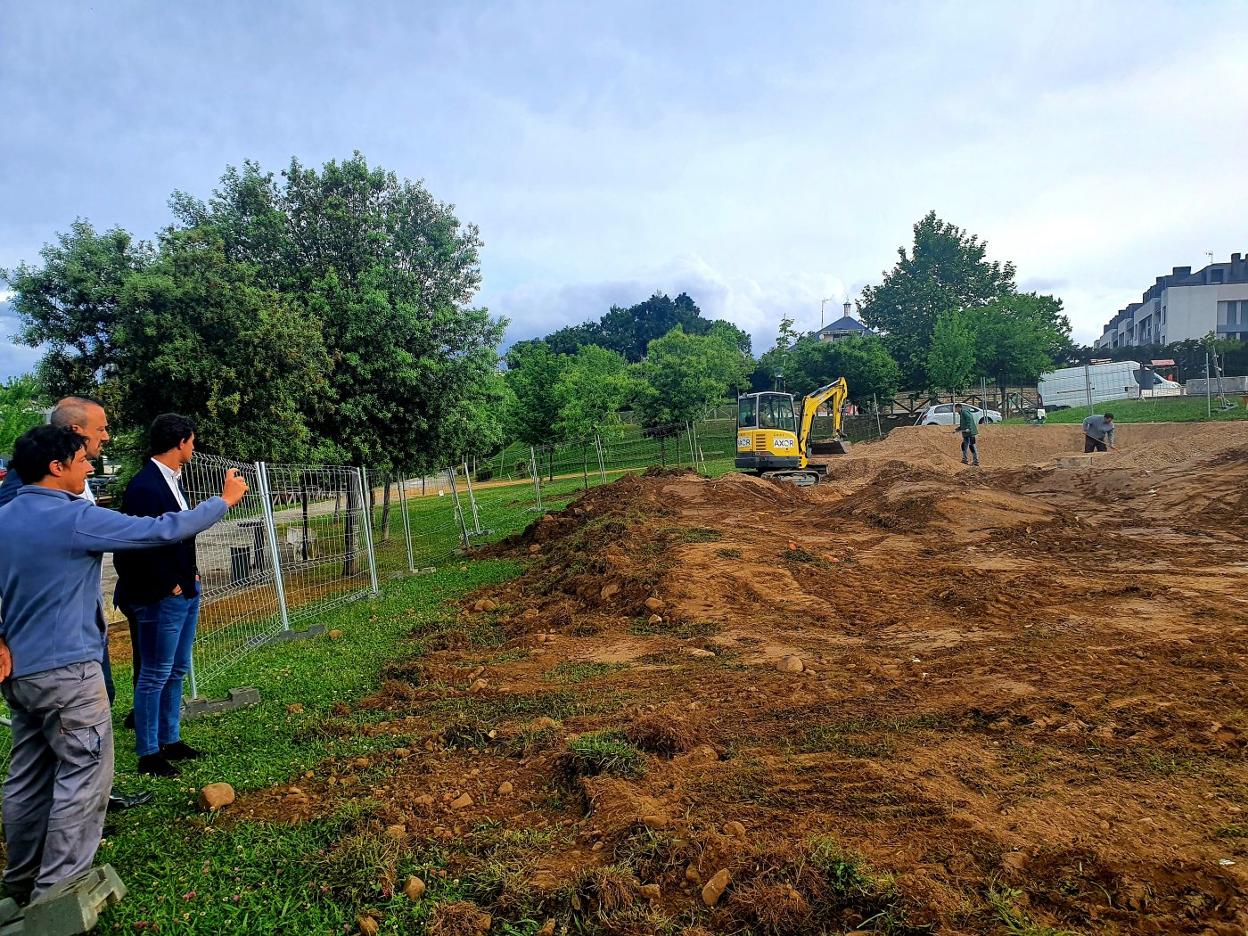 El alcalde y el concejal de Deportes visitaron los trabajos.