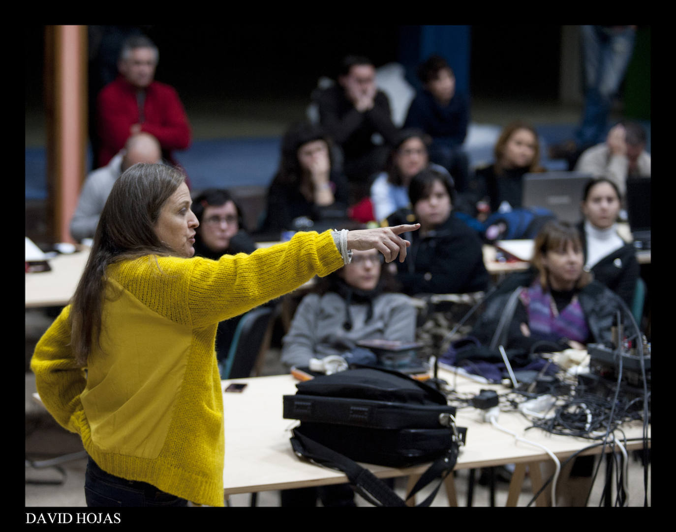 La séptima edición del taller de fotografía 'Polientes foto' dirigido por el fotógrafo Pablo Hojas acogio una clase magistral de la artista visual madrileña.