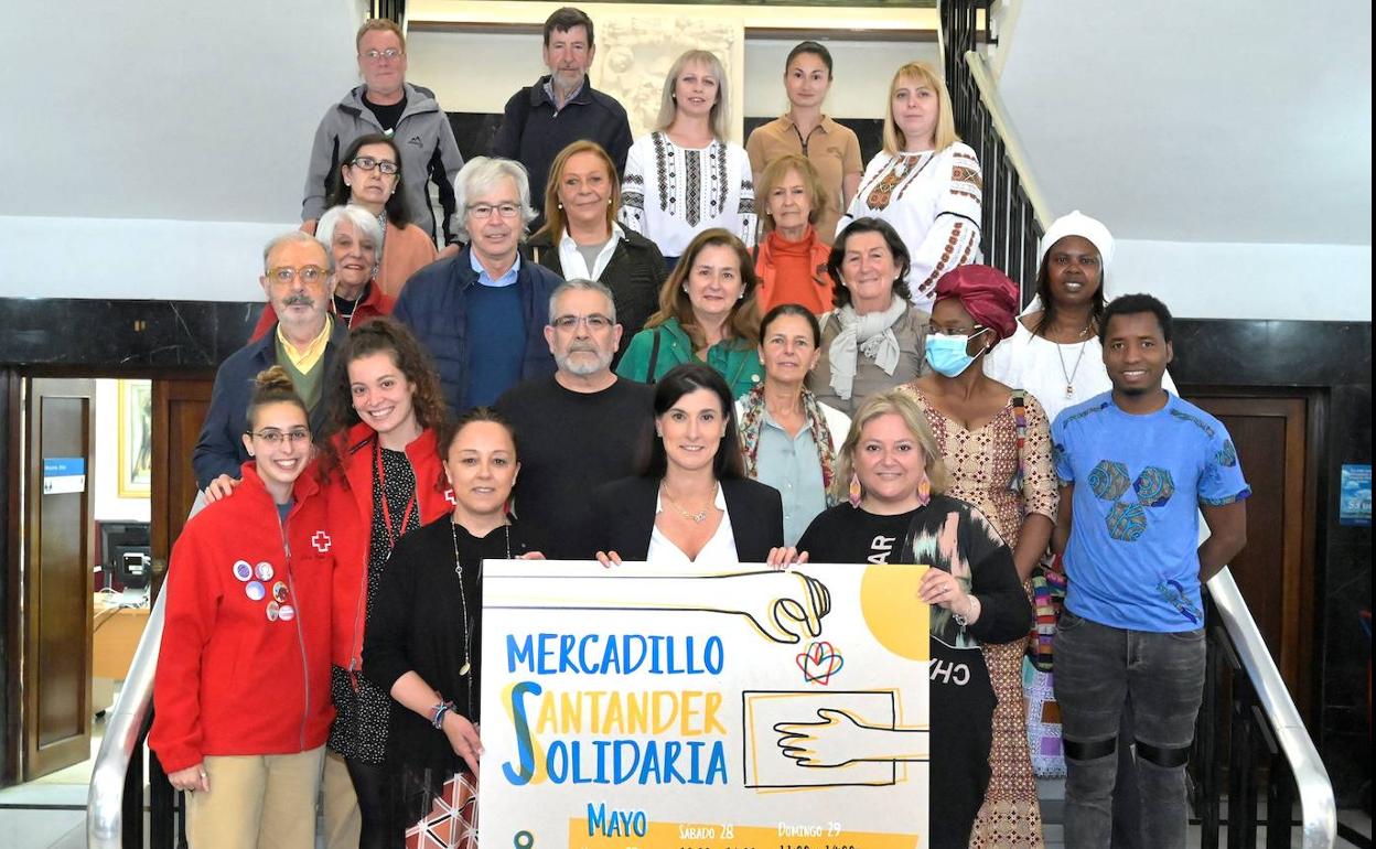 Imagen de la presentación del mercadillo solidario, este jueves.