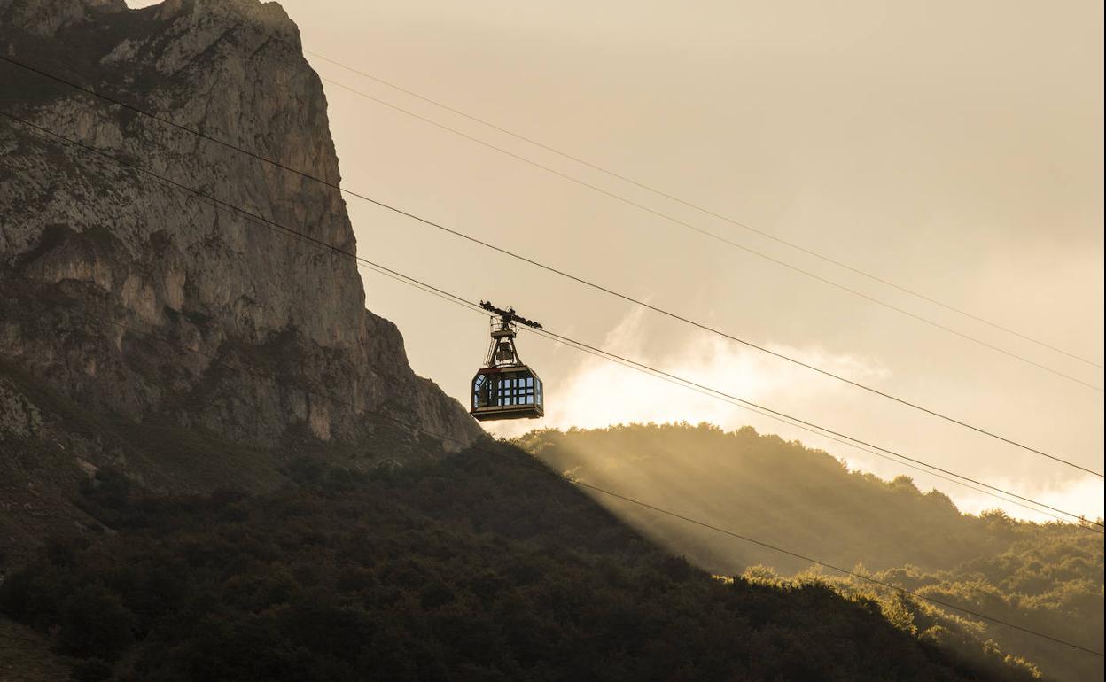 Imagen de archivo del teleférico de Fuente De, en Picos de Europa.