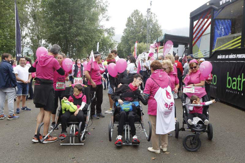 Fotos: Miles de personas participan en la marcha contra el cáncer de Los Corrales