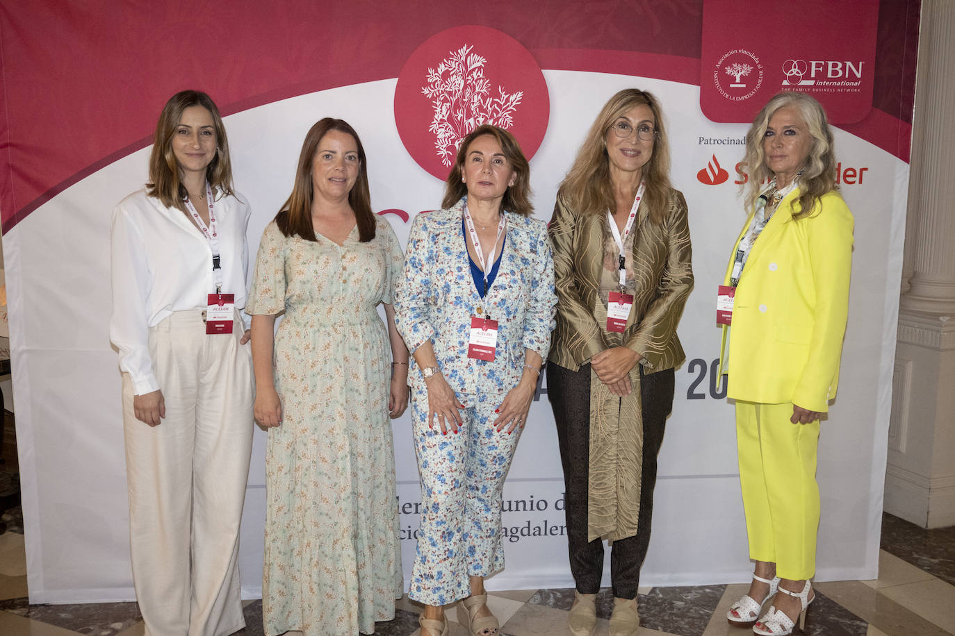 Tania Rado, Ana Calvo, Paloma Fernández, Nuria Vilanova y Mar Gómez Casuso.