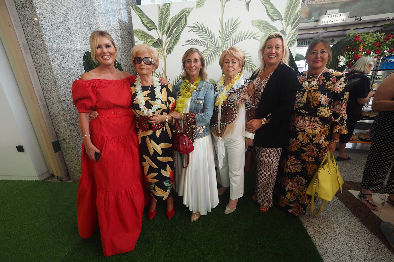 Susi Mazo, Consuelo Pérez, Belén Mazo, Carmen Gutiérrez, Sonia Gutiérrez y Gema Mazo