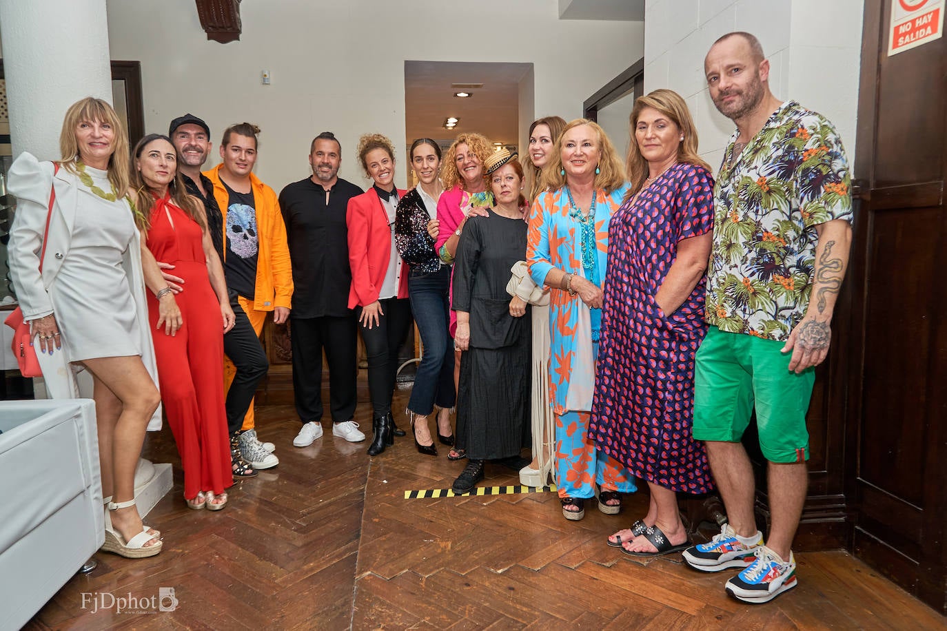 María Jesús Gil, Sandra Alonso, José Luis Callejo, Martín Vuelta, Chema Armengou, Alia Dovidena, Sofía Palencia, Amada Lois, María José Pereda De Castro, Laura González Quintana, Sol Santamaría, Conchi Revuelta y Kike Peña