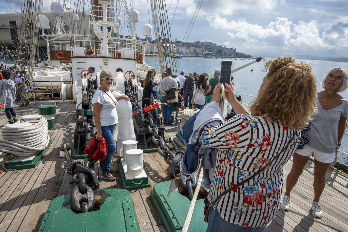 Fotos: La visita a Elcano, en imágenes