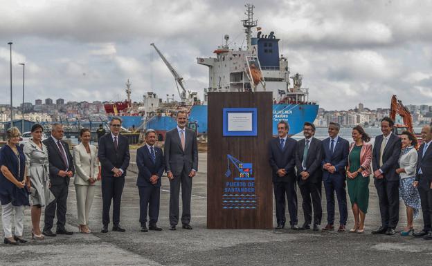 El Puerto repasa ante el monarca el catálogo de obras que dibujan su futuro