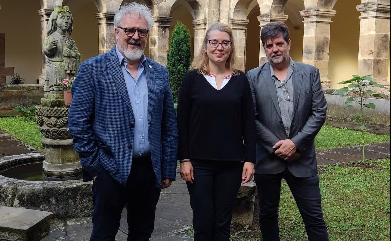 Tomás Mantecón, Eva Guillermina Fernández y Javier Moscoso, 