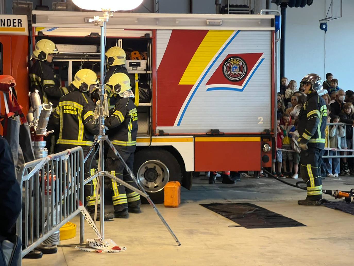 Fotos: Los bomberos de Santander muestran su trabajo