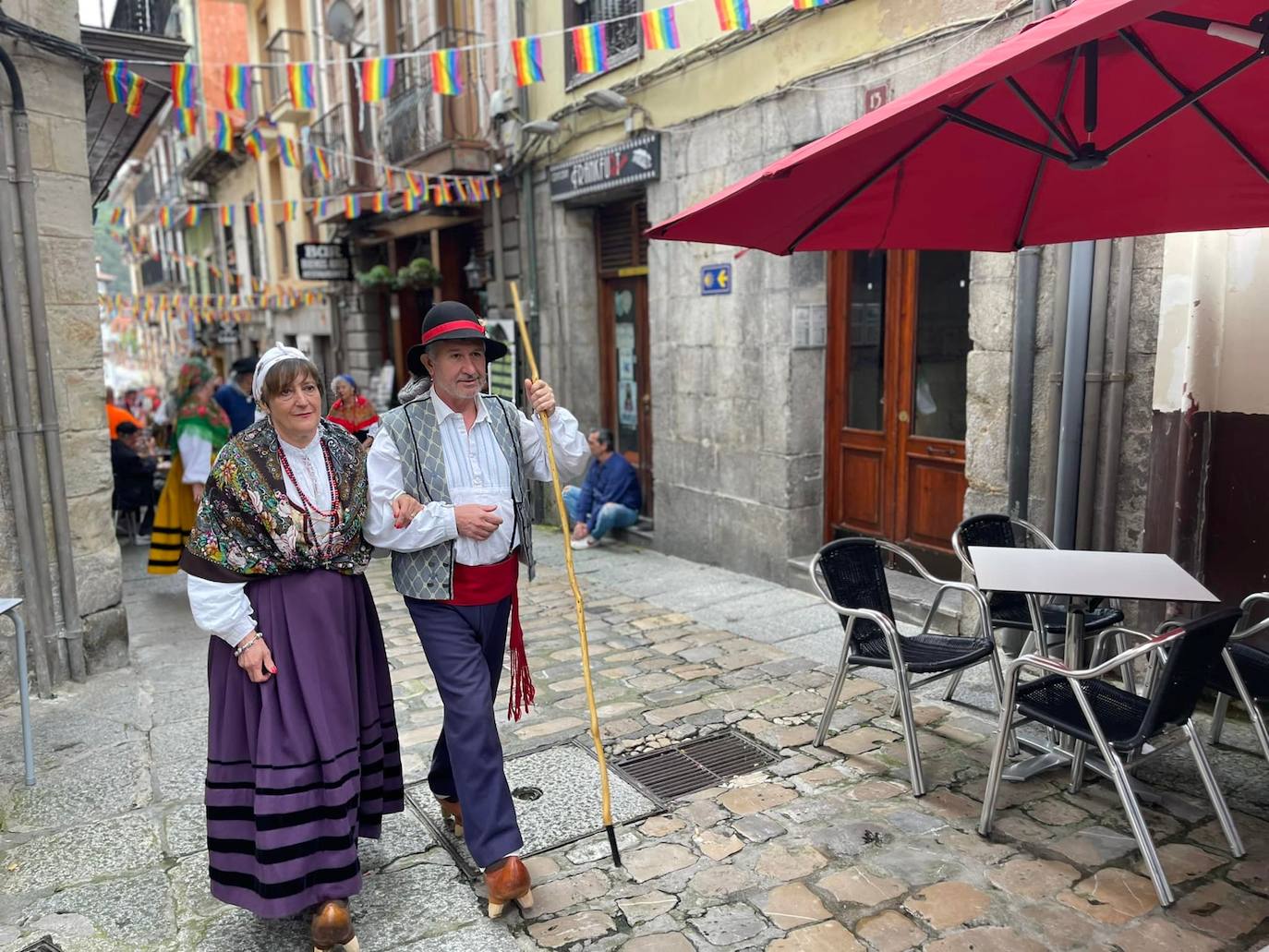 Fotos: Pasarela del traje montañés