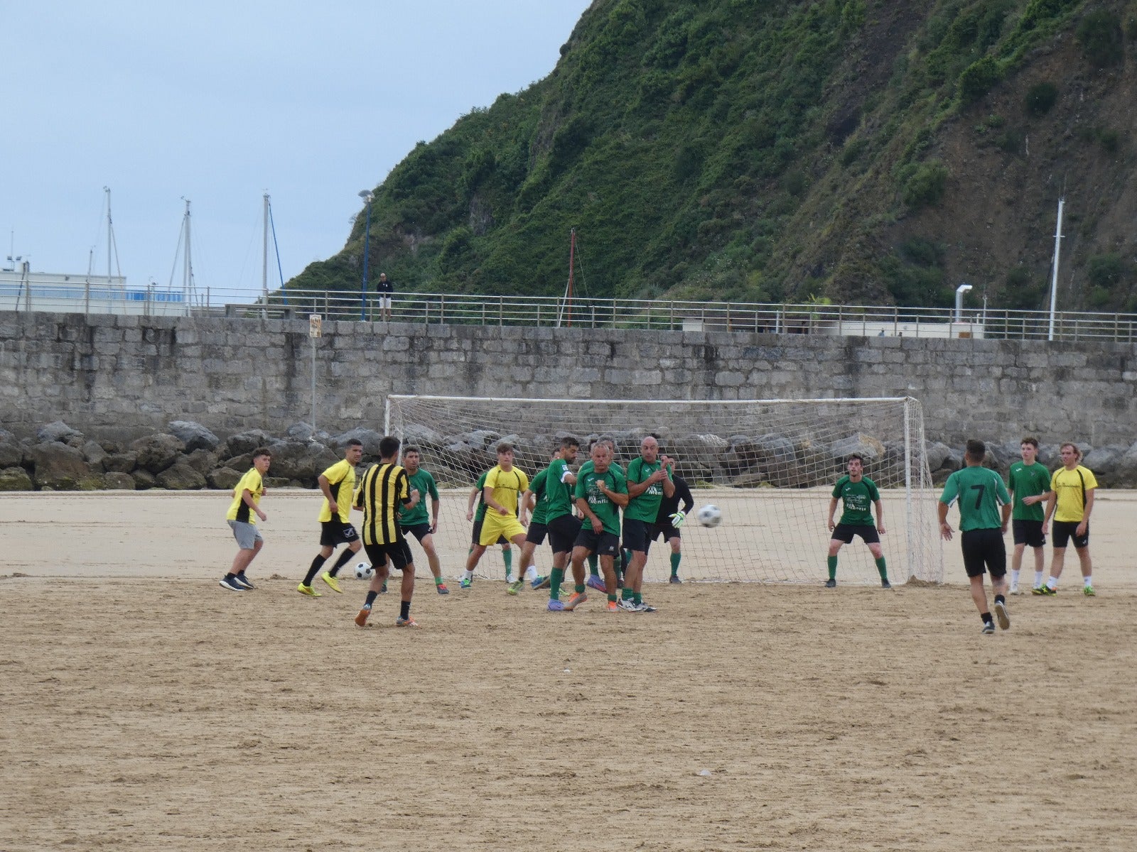Fotos: Imágenes del Torneo de Fútbol Playa Memorial Miguel Ángel Hoya, en la Salvé