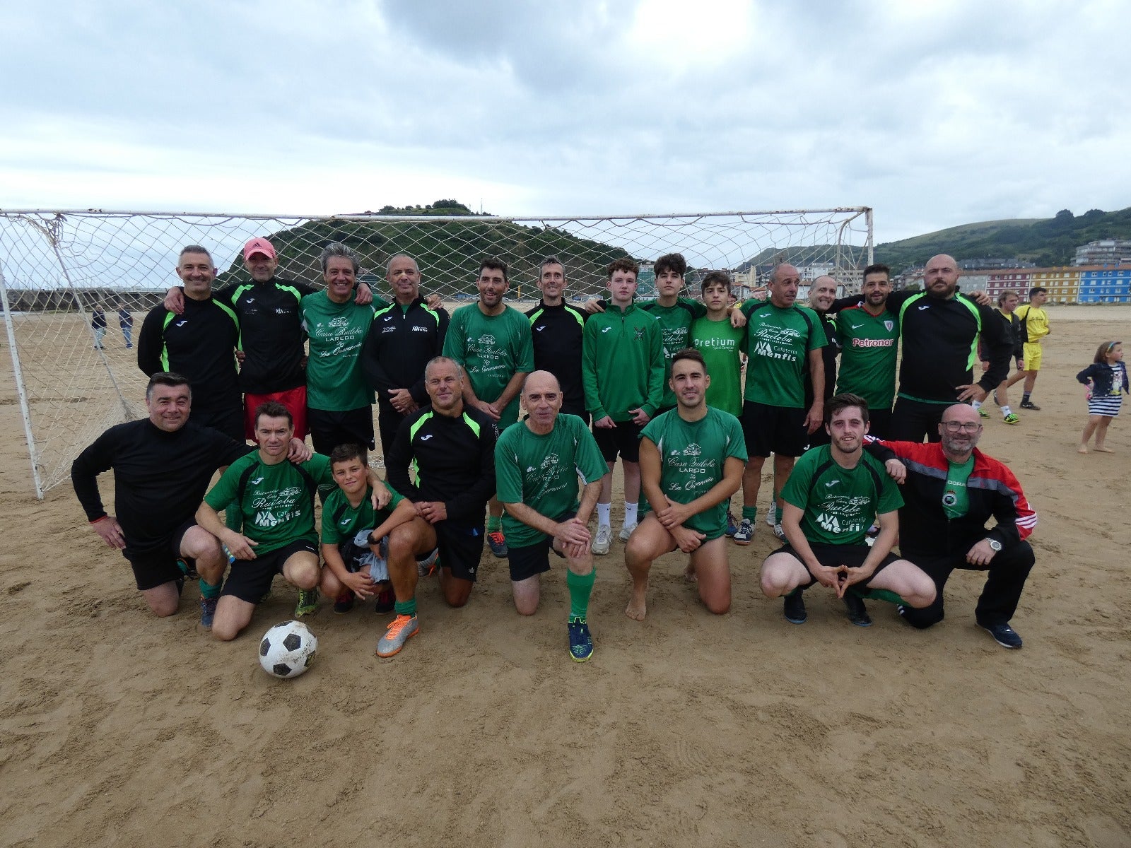 Fotos: Imágenes del Torneo de Fútbol Playa Memorial Miguel Ángel Hoya, en la Salvé