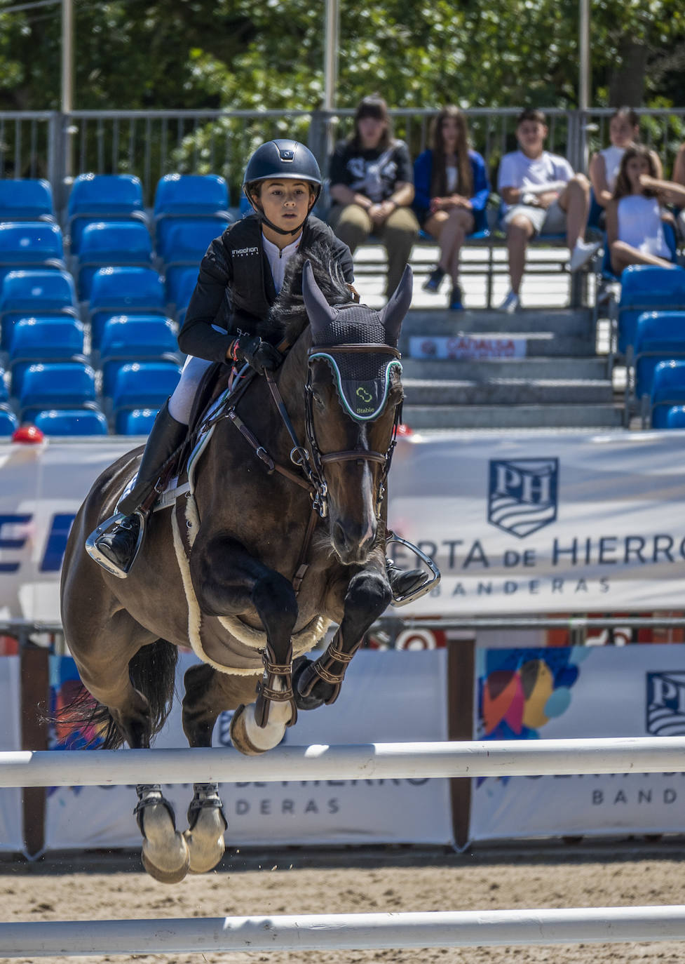 Fotos: Primera jornada del Concurso de Saltos de Heras, en imágenes