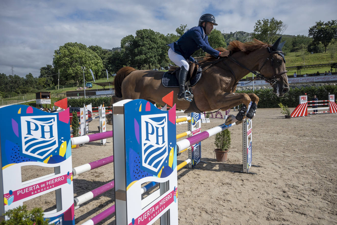 Fotos: Imágenes de la segunda jornada del Concurso de Saltos Internacional de Heras