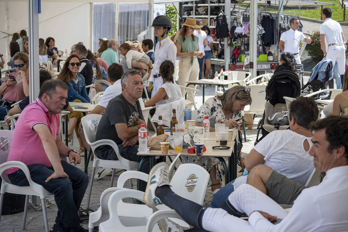 Fotos: Imágenes de la segunda jornada del Concurso de Saltos Internacional de Heras