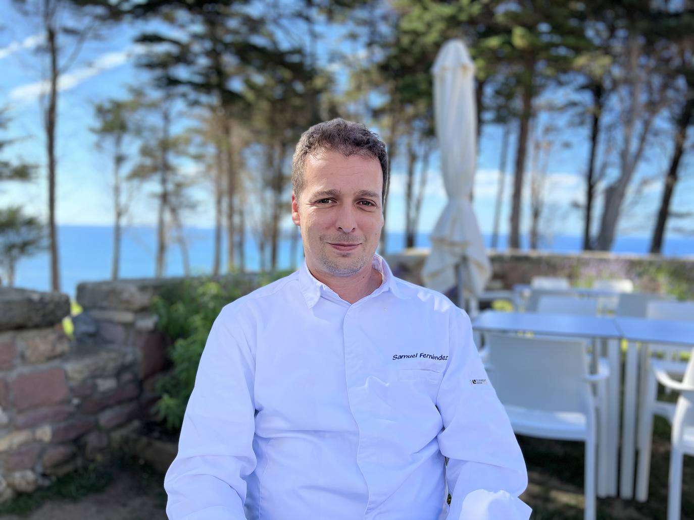 Samuel Fernández desarrolla propuestas muy gustosas con toques creativos pero sin olvidar los conceptos clásicos | La carta cuenta con una amplia y atractiva variedad de entrantes antes de llegar a los pescados del día