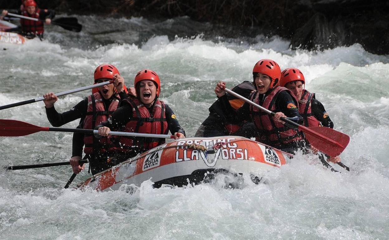 Estos son seis de los mejores ríos para hacer rafting en España y uno es cántabro