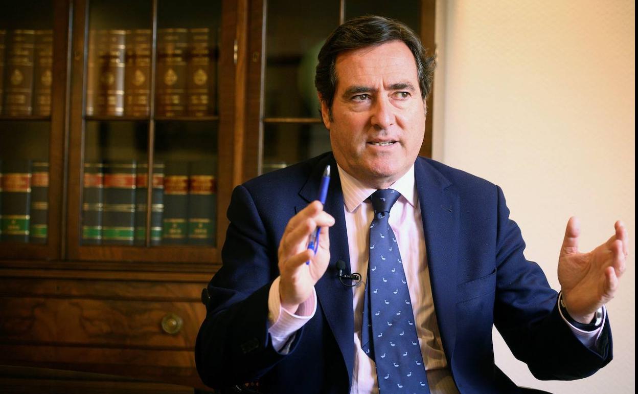 El presidente de la CEOE, Antonio Garamendi. 