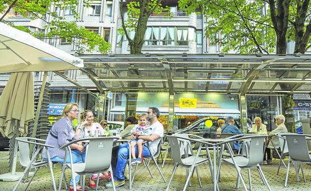 La nueva terraza se instaló sobre la Alameda en el verano de 2021. 