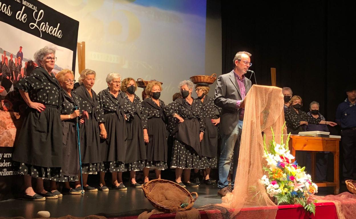 Diplomadas en canto popular y valores humanos