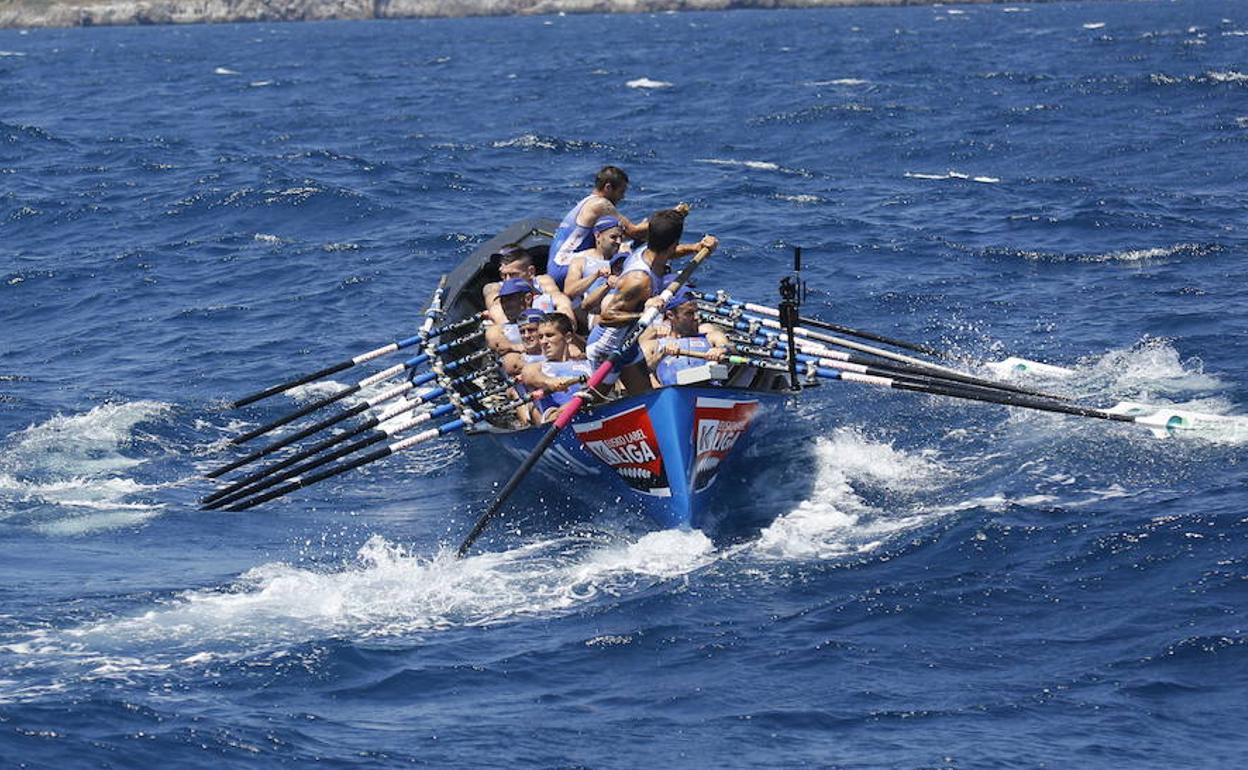 Astillero pierde opciones en la regata de Portugalete