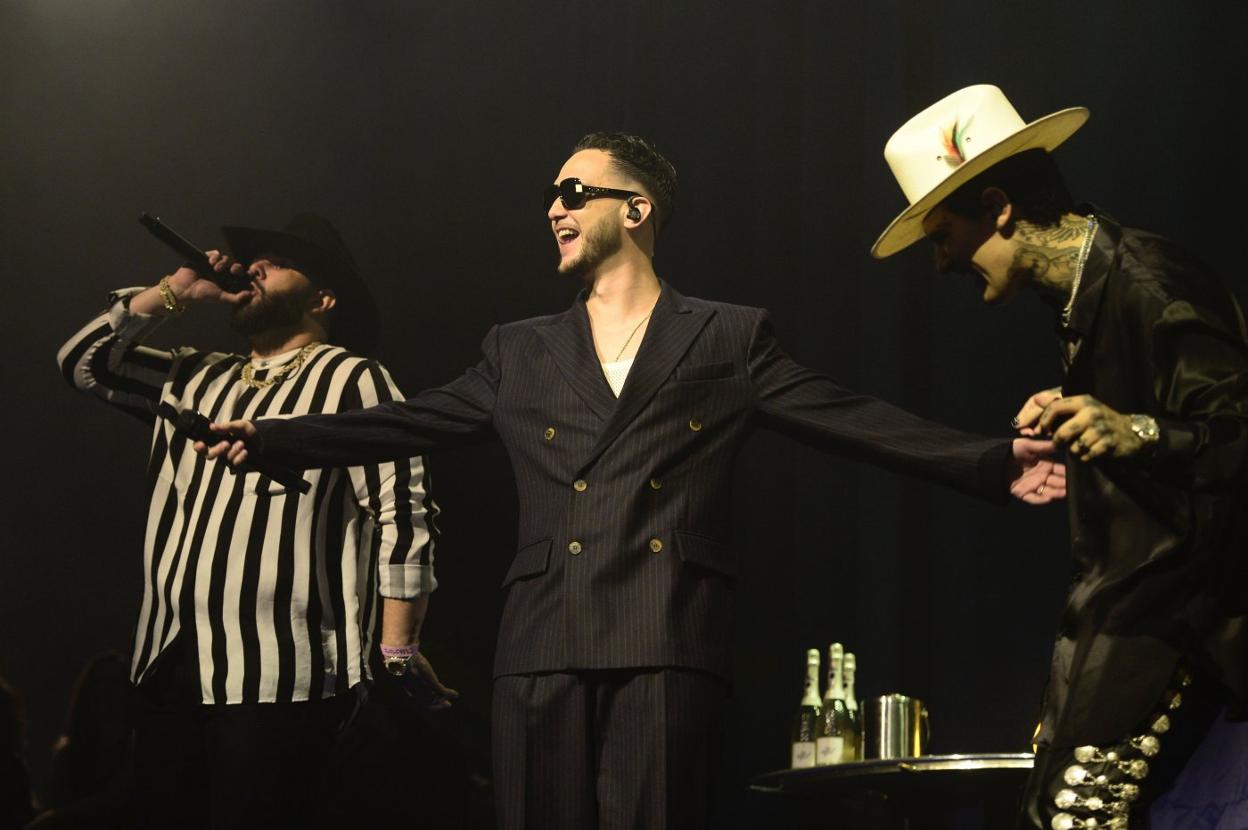 'Sin cantar ni afinar' es la gira que traerá de nuevo a Cantabria a C.Tangana con su ambicioso show. 