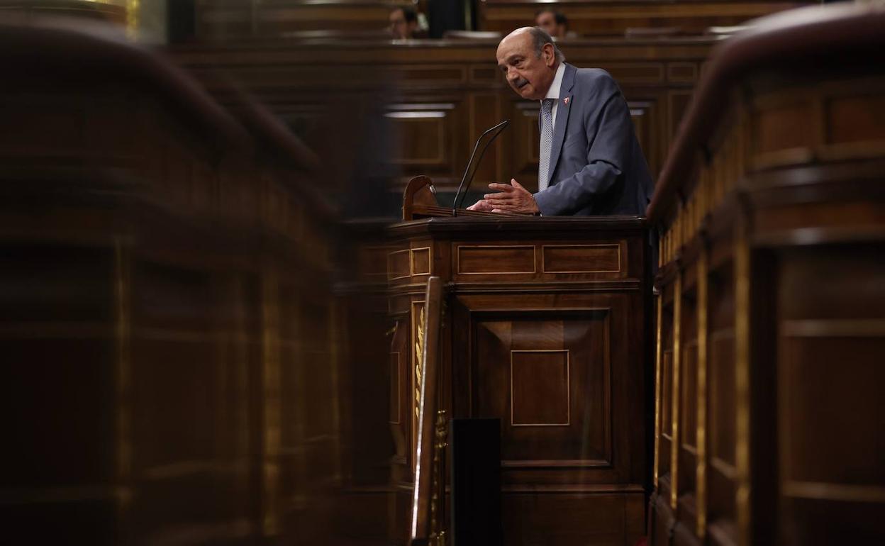 José María mazón durante su intervención en el Congreso de los Diputados.