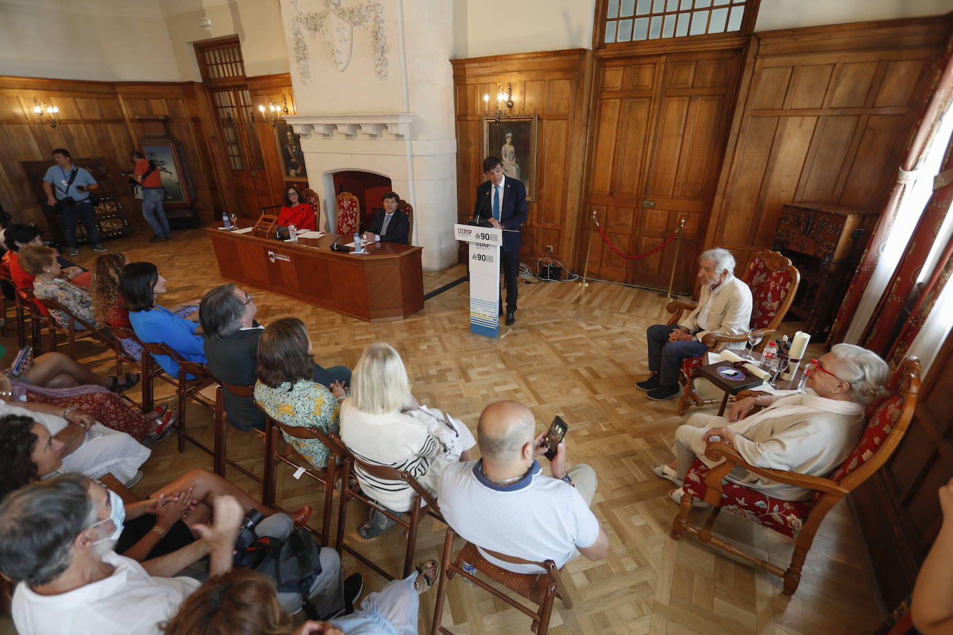 Fotos: Lola Herrera y José Sacristán, premiados por la UIMP