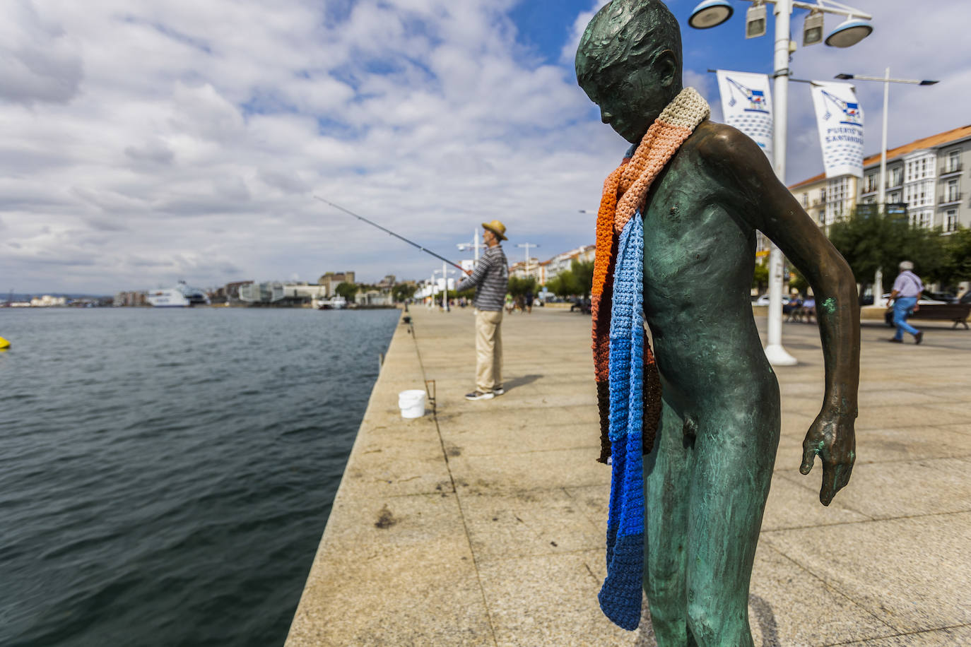 Fotos: Bufandas contra el cambio climático