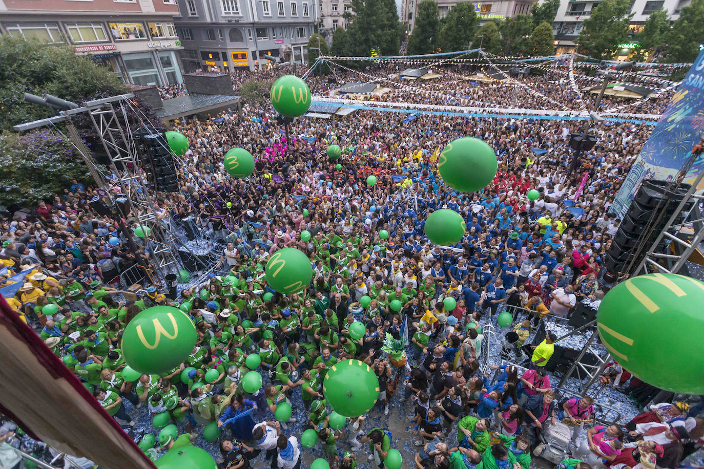 Fotos: Las mejores imágenes del pasacalles