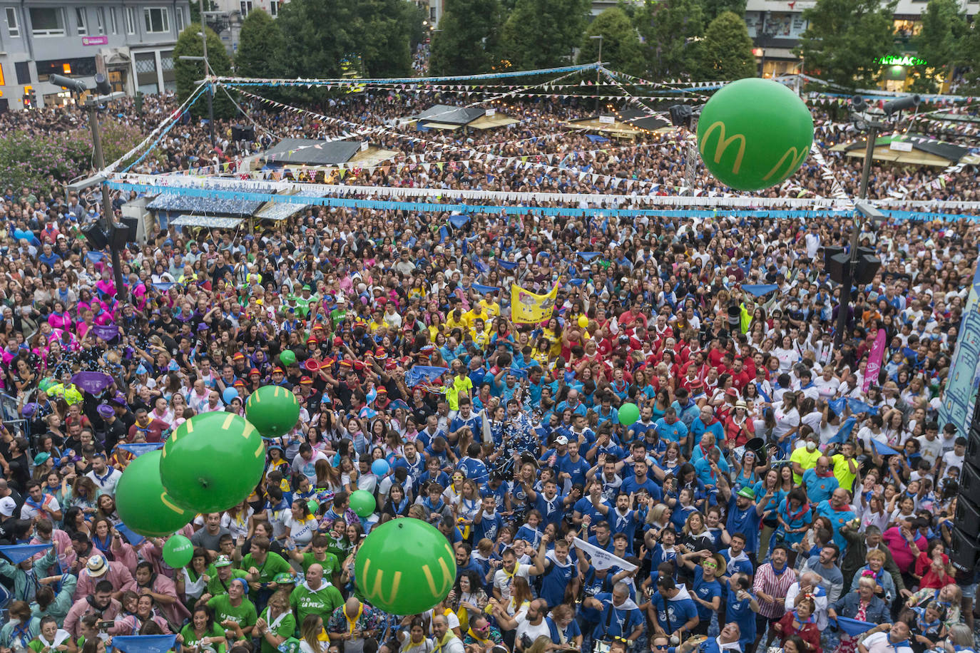 Fotos: Las mejores imágenes del pasacalles