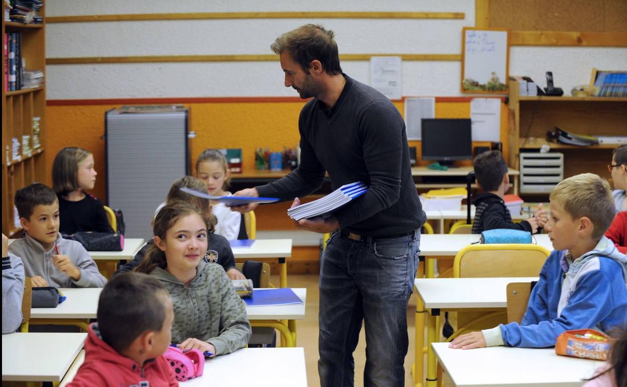 La educación es uno de los pilares en la programación de la UIMP. 