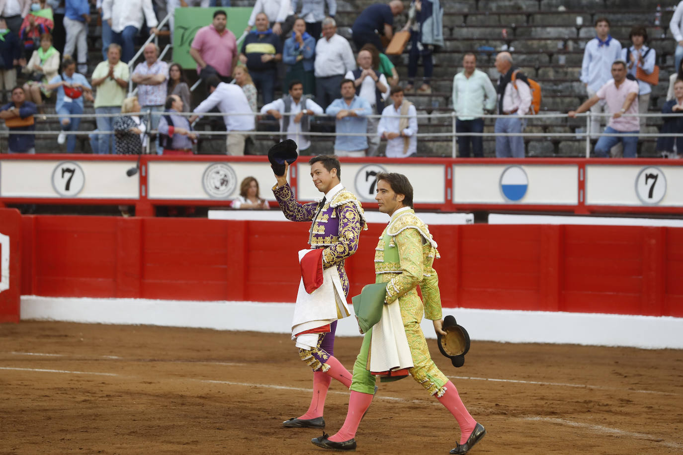 Fotos: La tarde de toros del martes en Cuatro Caminos, en imágenes