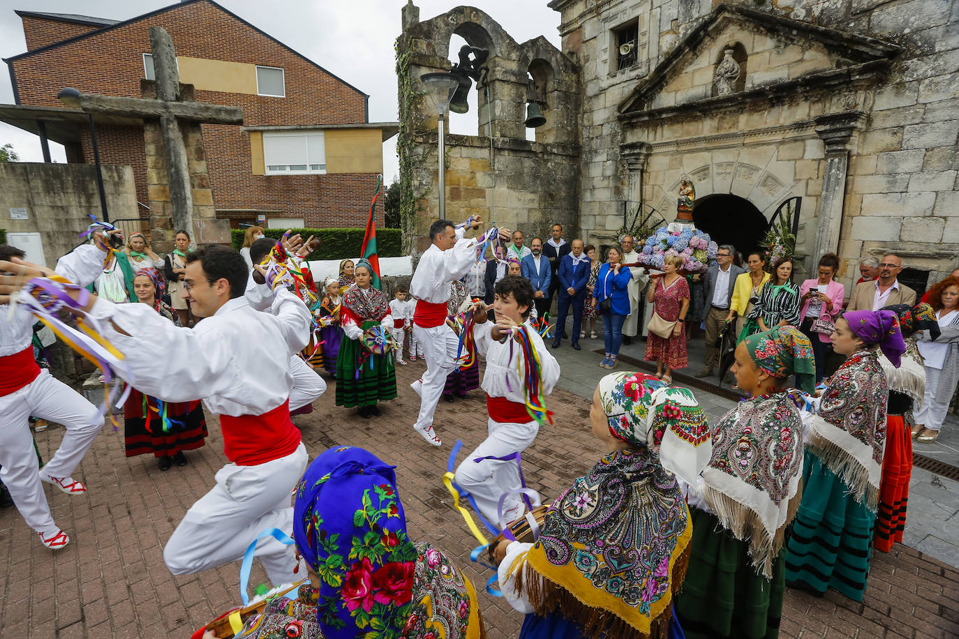 Fotos: Tanos se rinde a Santa Ana