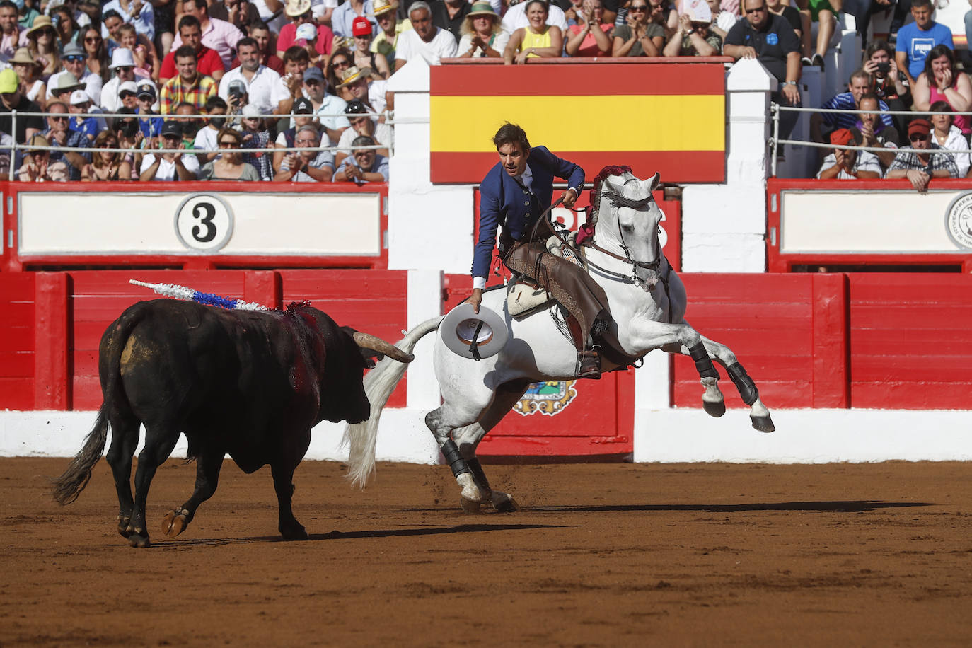 Fotos: El rejoneo toma Cuatro Caminos