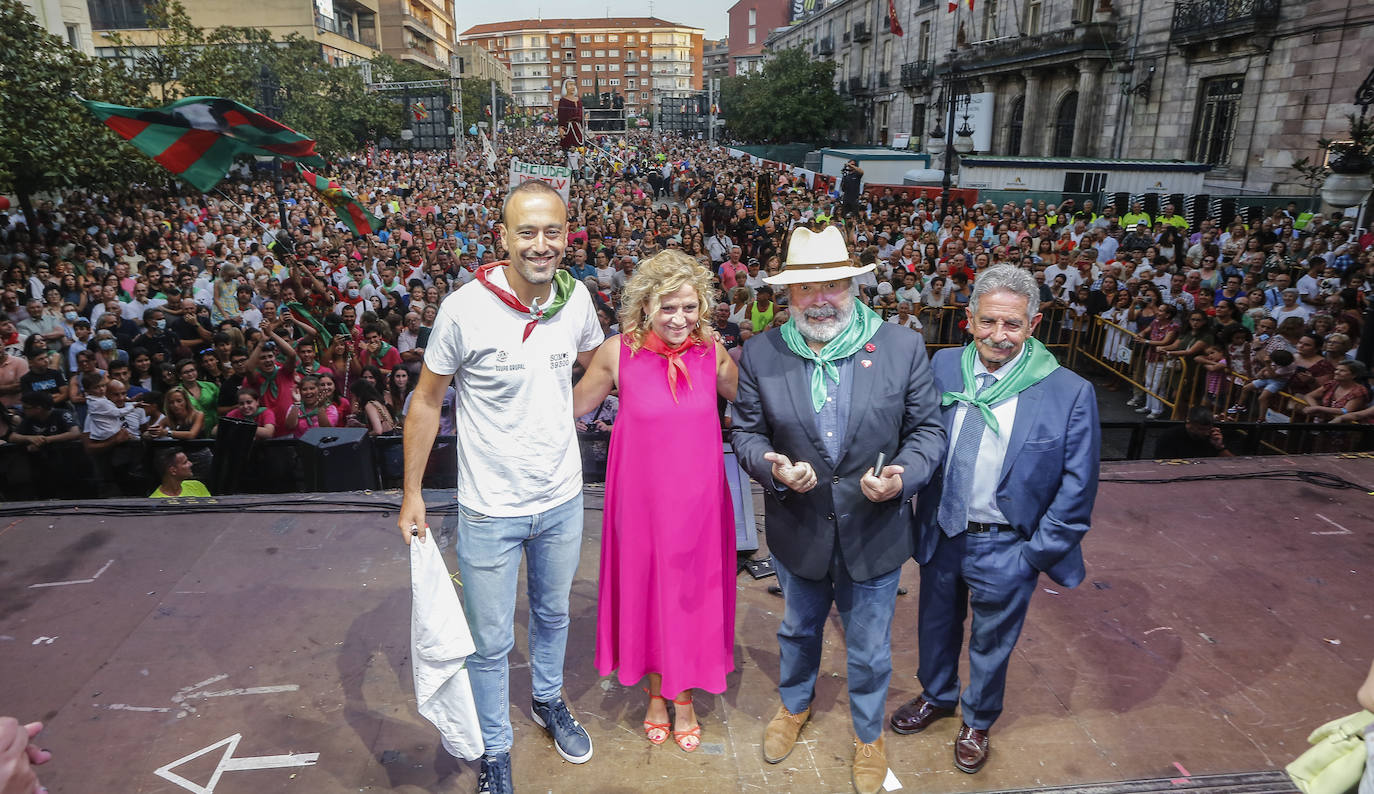 Fotos: El pregón de Resines llena el Bulevar