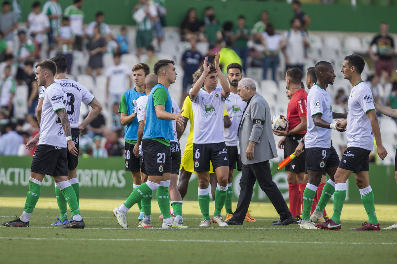 Fotos: El Villarreal castiga al Racing en el tiempo añadido