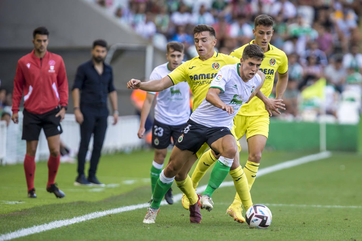 Fotos: El Villarreal castiga al Racing en el tiempo añadido