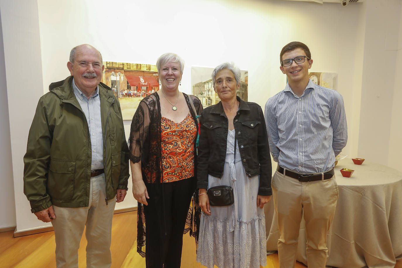 Arturo Roiz, Blanca Rosa Gómez Morante, Mari Cruz Gutiérrez y José González.