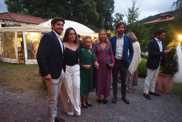 Borja Pérez-Maura, Elena Santos, Elena García Botín, Beatriz Pérez-Maura y Gonzalo Pérez-Maura.