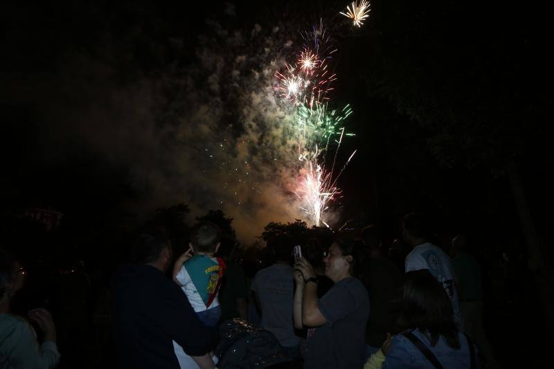 Fotos: Fuegos artificiales en Torrelavega