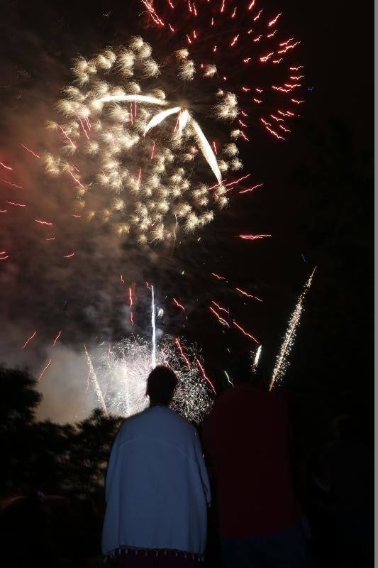 Fotos: Fuegos artificiales en Torrelavega