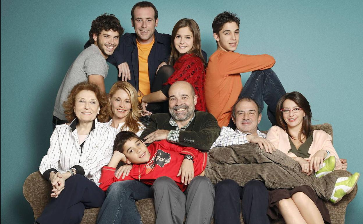 Protagonistas de la serie 'Los Serrano'.