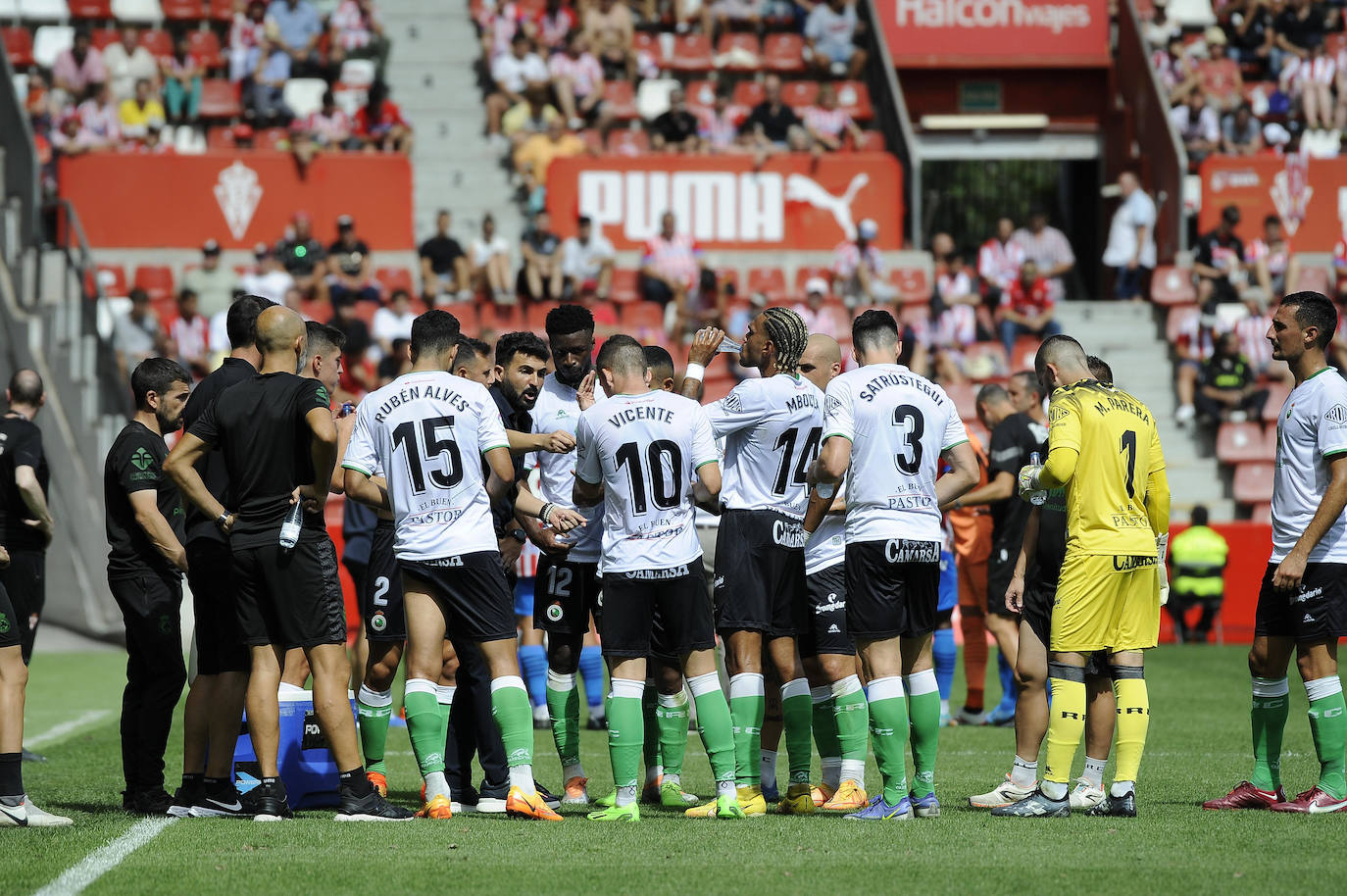 Fotos: Imágenes del partido Sporting-Racing en El Molinón