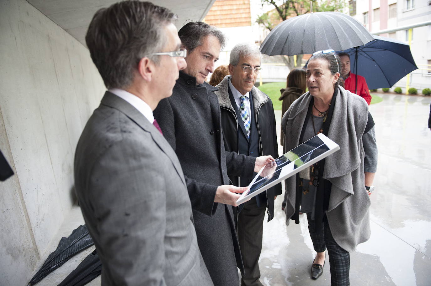 15/04/2016. Inauguración de la plaza de la calle San Sebastián de Santander.