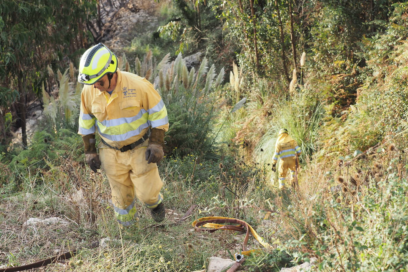 Fotos: Incendios activos pero contolados en Cantabria