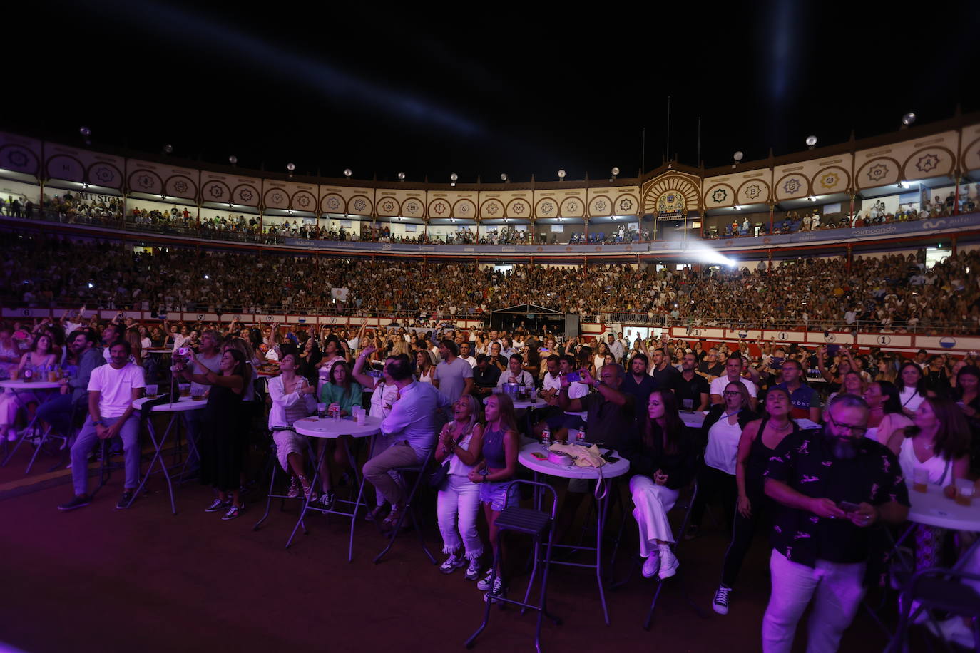 Fotos: Hombres G y Quenovi en La Plaza